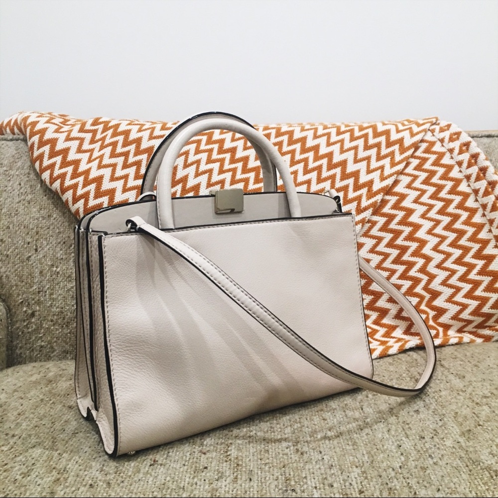 Kate Spade White Crossbody Purse/Bag